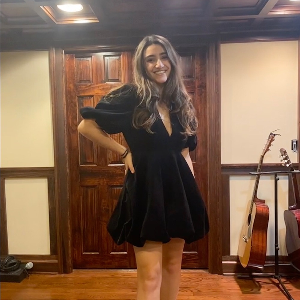 Meet your Posher, Eliana